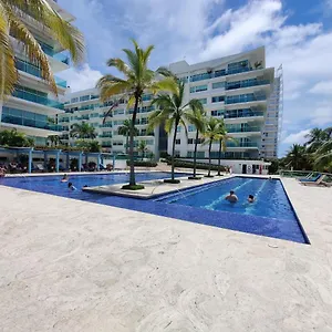 Hermoso En La Playa Apartamento